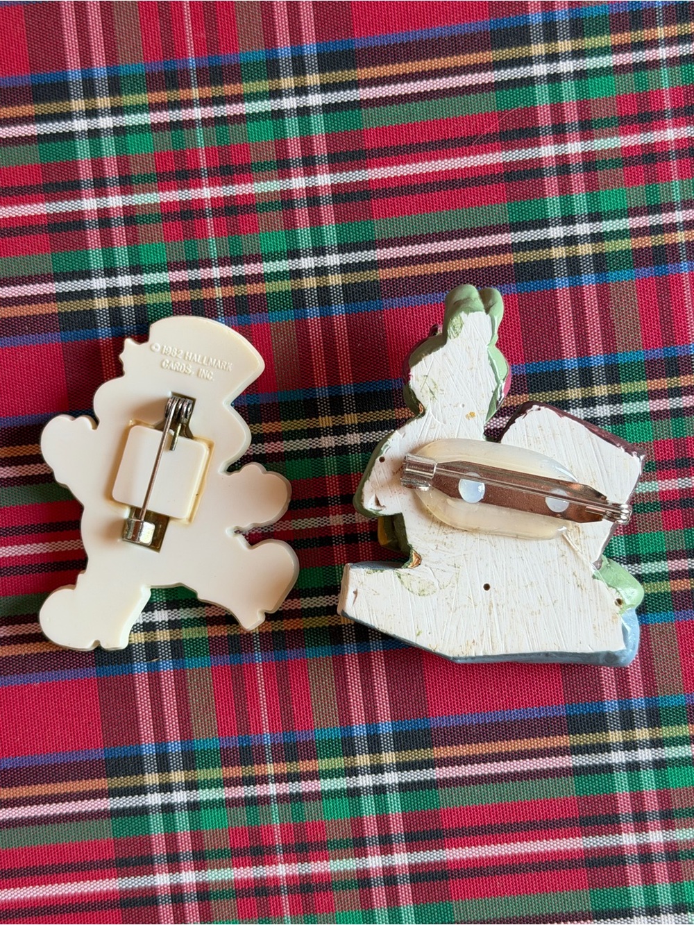 Hallmark Vintage Hallmark Snowman and Worm Bookworm Christmas Pins Set Vintage - Picture 2 of 3